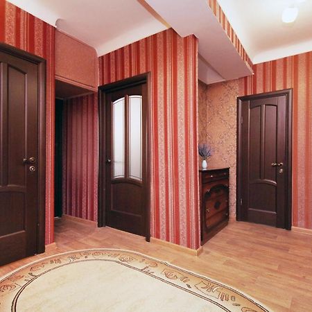 Spacious Central Apartment Almatî Exterior foto
