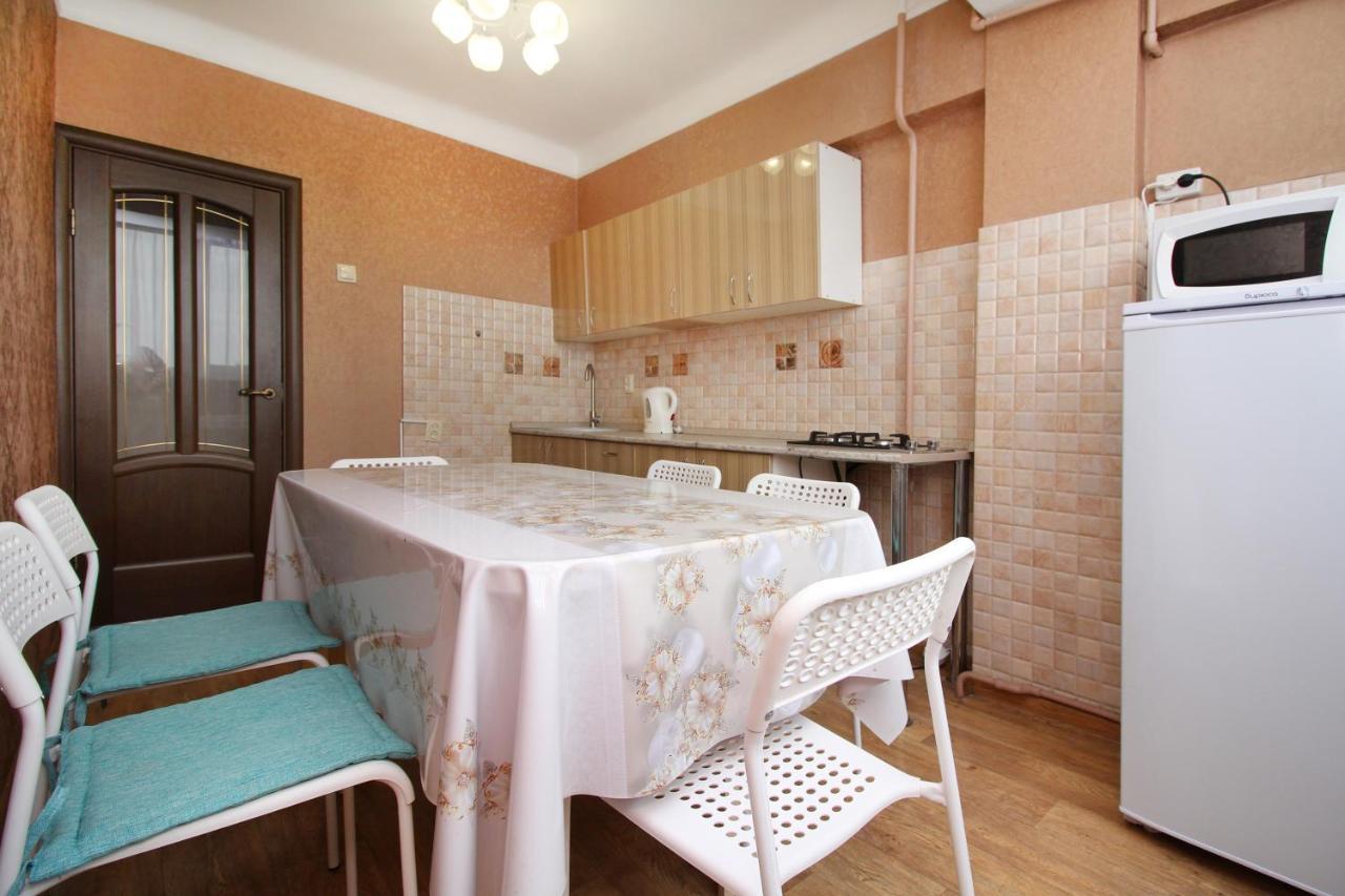 Spacious Central Apartment Almatî Exterior foto